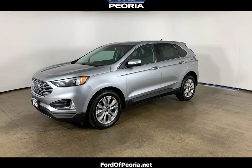 2022 Ford Edge Titanium photo 1