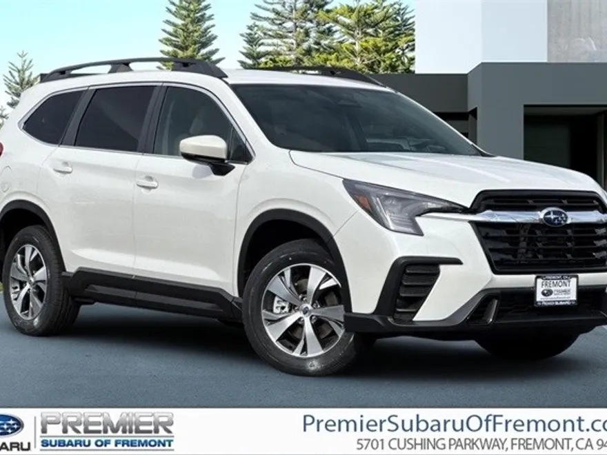 2025 Subaru Ascent Premium photo 1