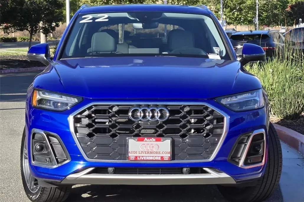 2022 Audi Q5 S line Premium Prestige photo 1