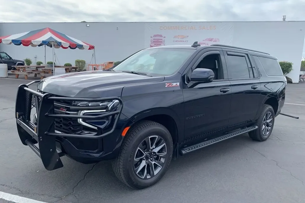 2022 Chevrolet Suburban Z71 photo 1