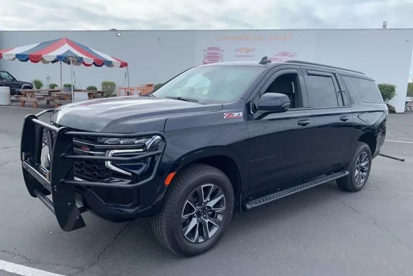 2022 Chevrolet Suburban Z71 photo 1