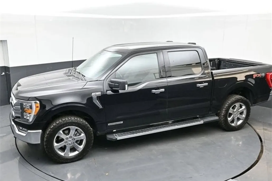 2023 Ford F-150 XLT photo 1