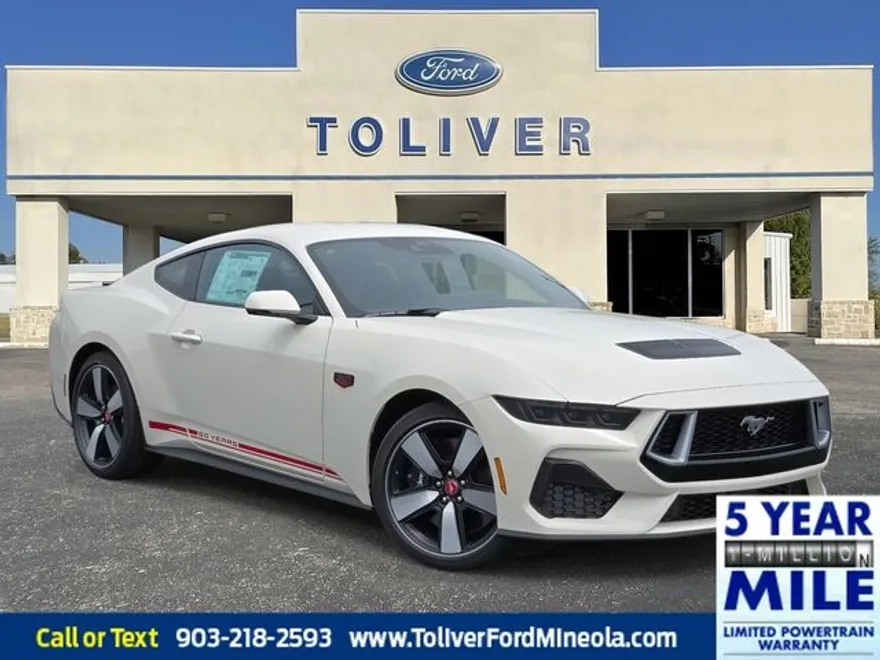 2025 Ford Mustang GT Premium photo 1