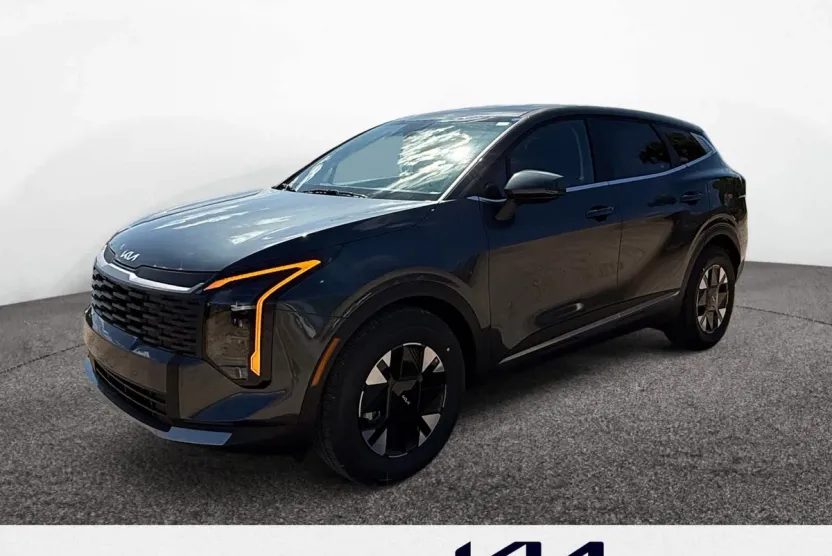 2026 Kia Sportage Hybrid LX photo 1