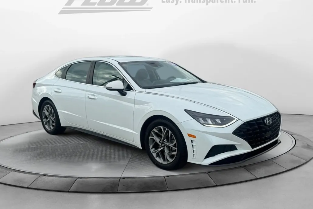 2020 Hyundai Sonata SEL photo 1