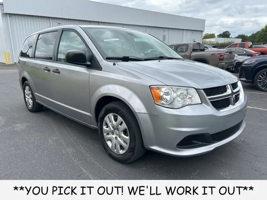 2019 Dodge Grand Caravan SE photo 1