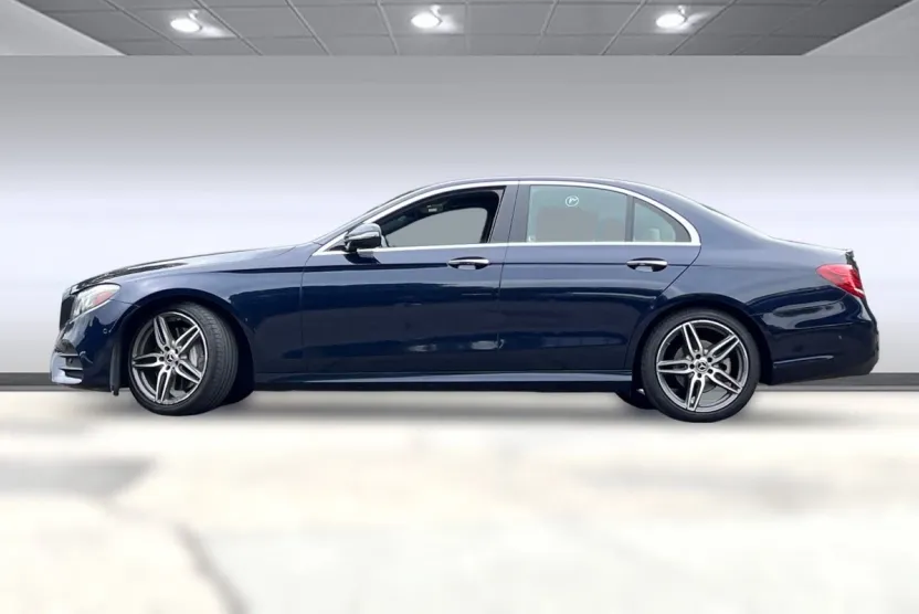 2018 Mercedes Benz E 300 Sedan photo 1