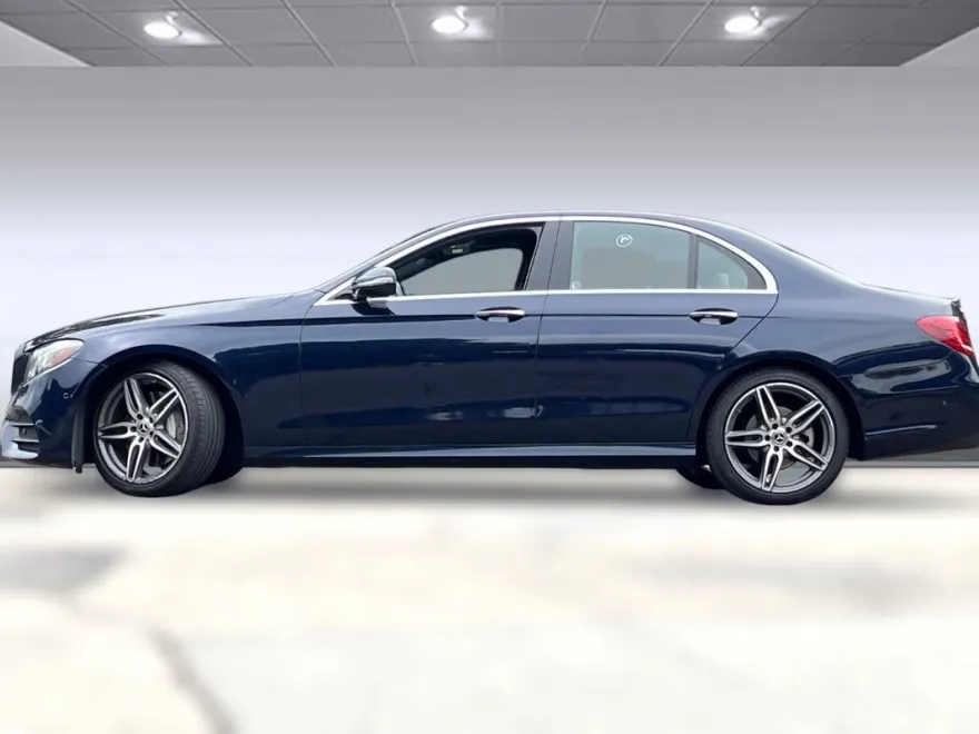 2018 Mercedes Benz E 300 Sedan photo 1