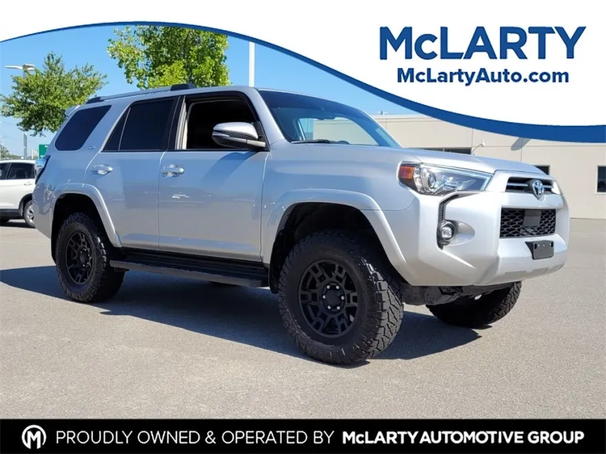 2021 Toyota 4Runner SR5 Premium photo 1