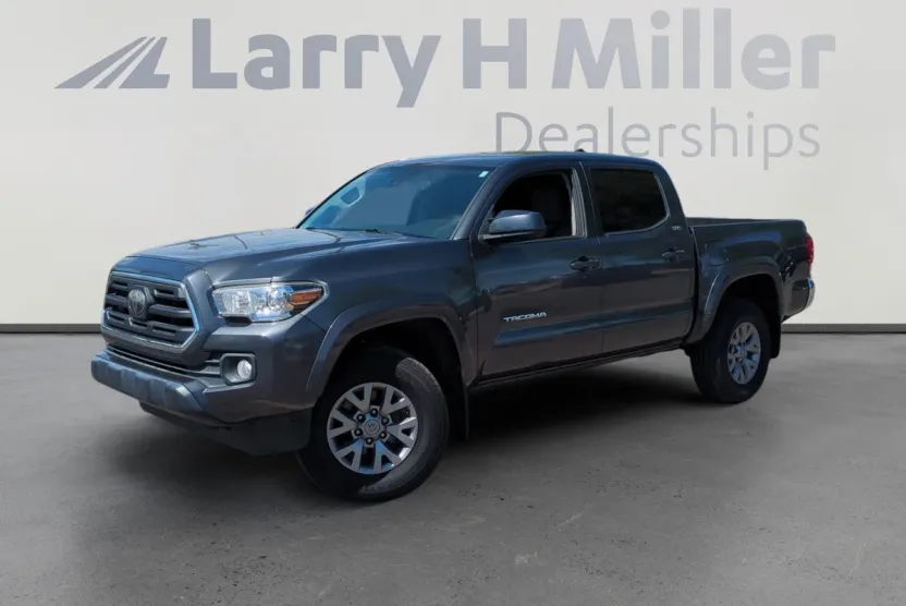 2019 Toyota Tacoma SR5 V6 photo 1