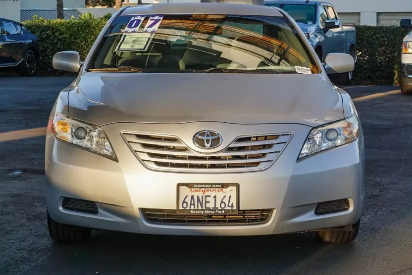 2007 Toyota Camry LE photo 1