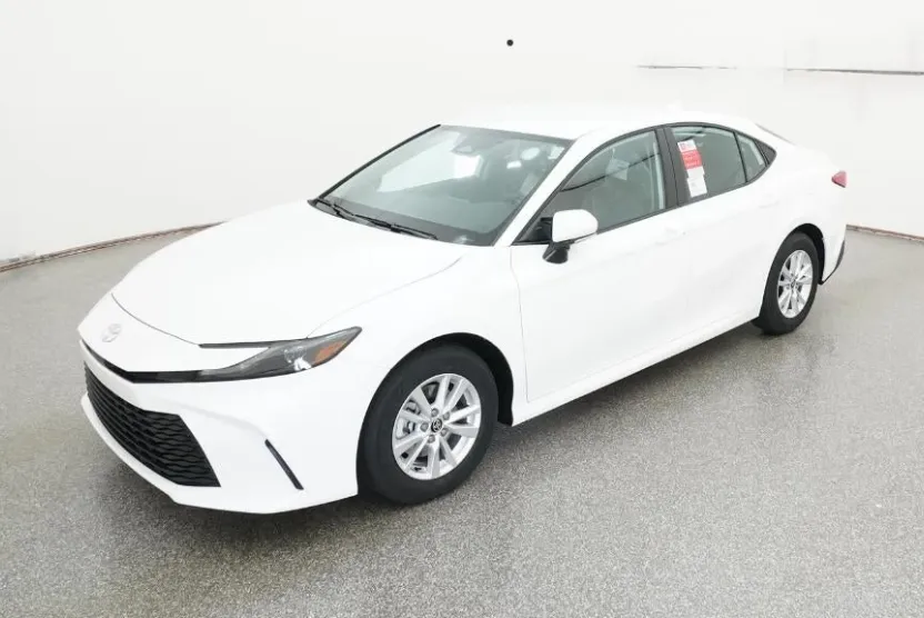 2026 Toyota Camry LE photo 1