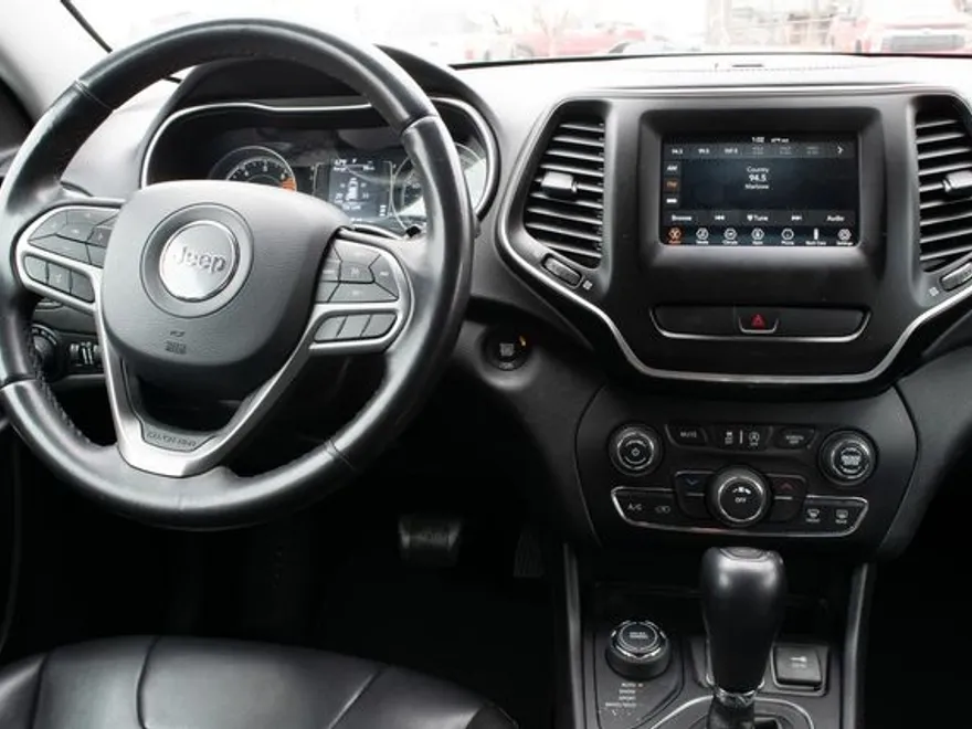2019 Jeep Cherokee Latitude photo 23