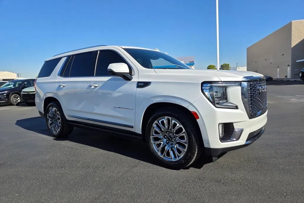 2023 Gmc Yukon Denali Ultimate photo 1
