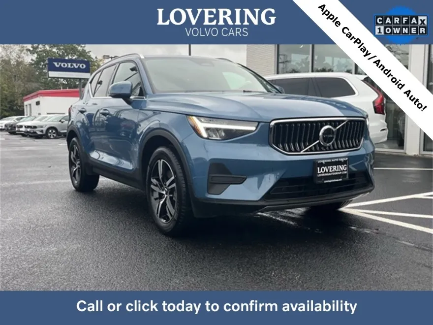 2025 Volvo XC40 Core photo 1