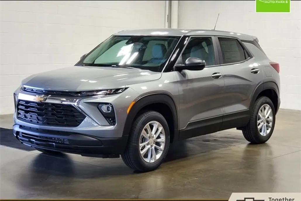 2026 Chevrolet Trailblazer LS photo 1