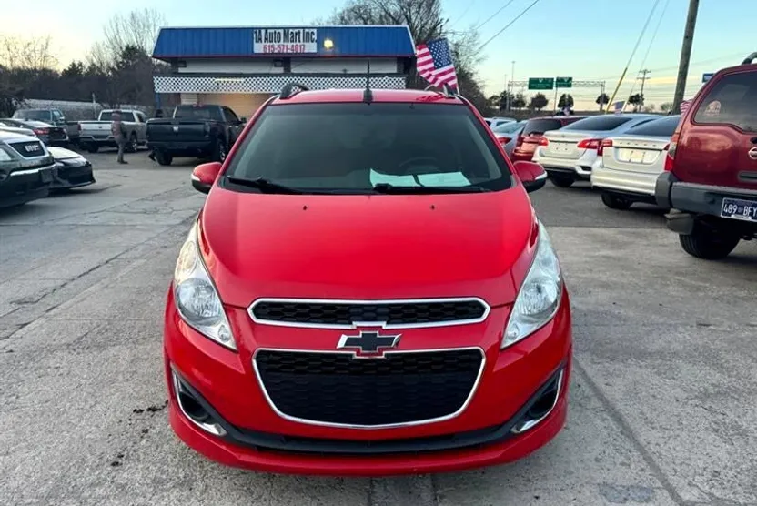2014 Chevrolet Spark 2LT photo 1