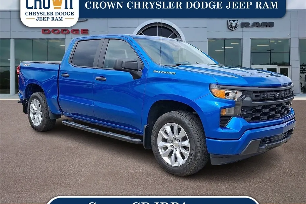2022 Chevrolet Silverado 1500 Custom photo 1