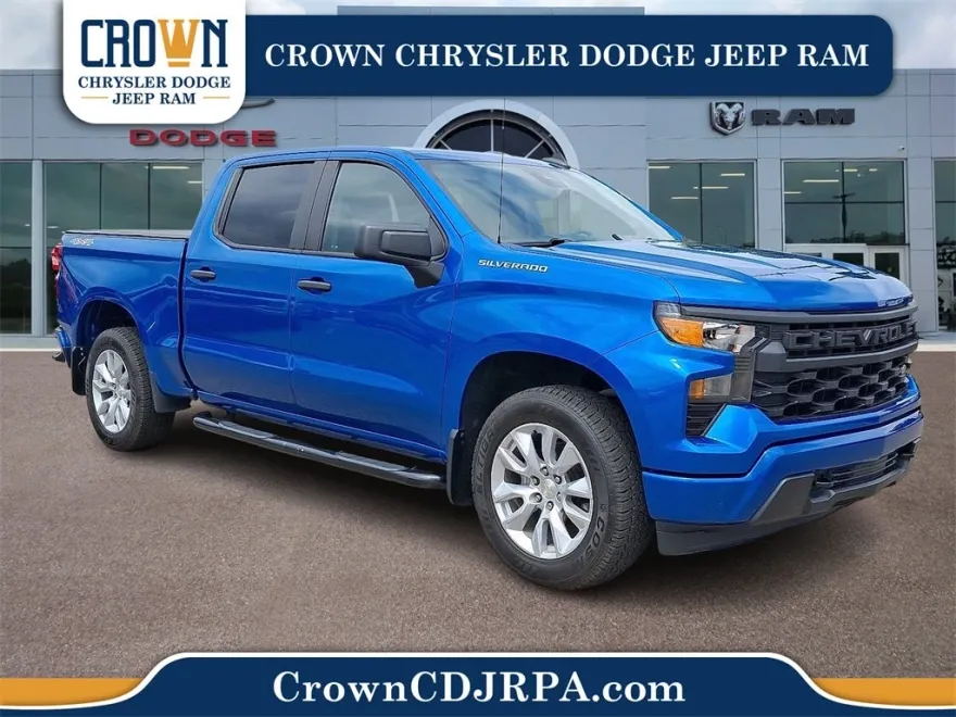 2022 Chevrolet Silverado 1500 Custom photo 1