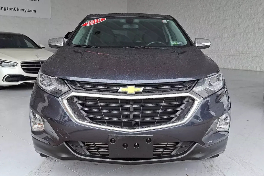 2018 Chevrolet Equinox LT photo 1