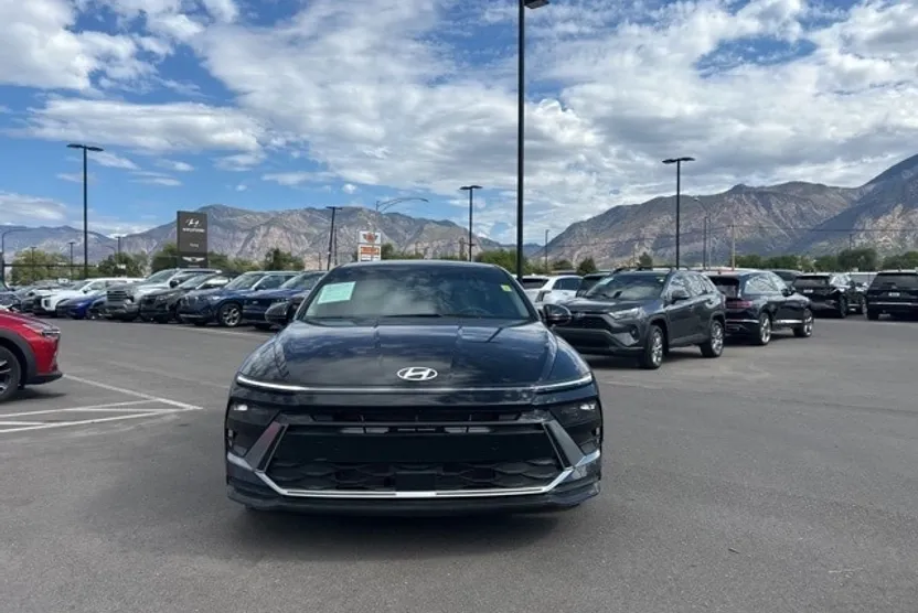 2024 Hyundai Sonata SEL photo 1