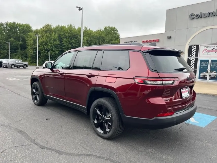 2025 Jeep Grand Cherokee Altitude X photo 1