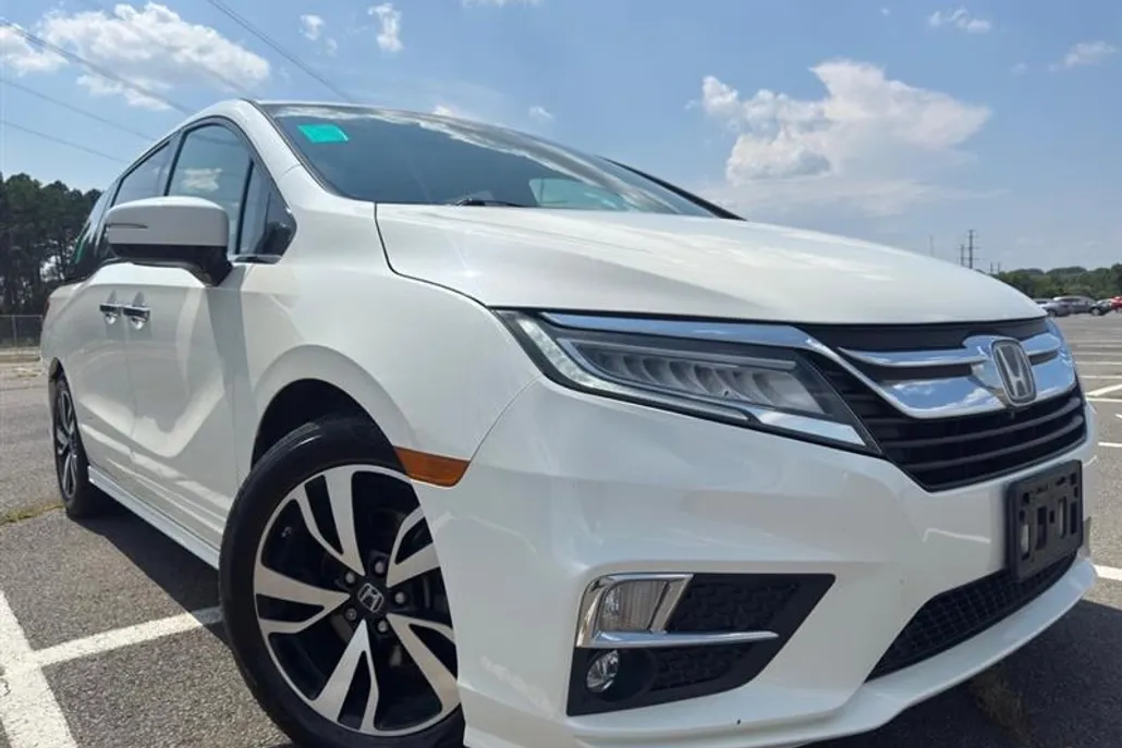 2019 Honda Odyssey Elite photo 1