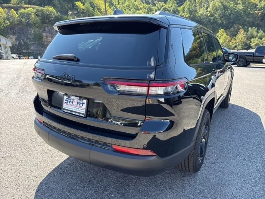 2025 Jeep Grand Cherokee Altitude X photo 1