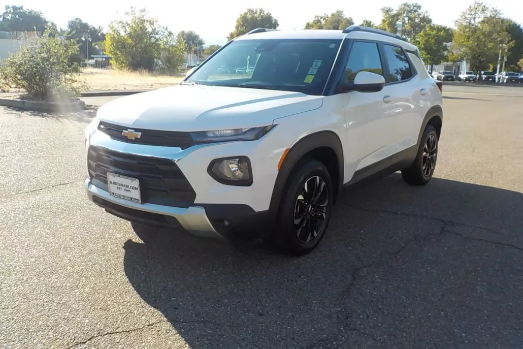 2023 Chevrolet Trailblazer LT photo 1