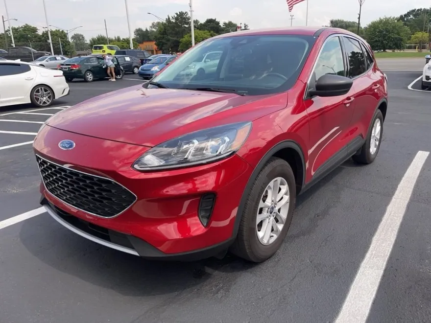 2022 Ford Escape SE photo 1