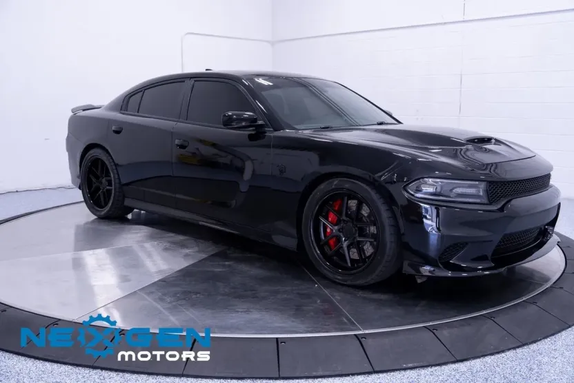 2017 Dodge Charger SRT8 Hellcat photo 1