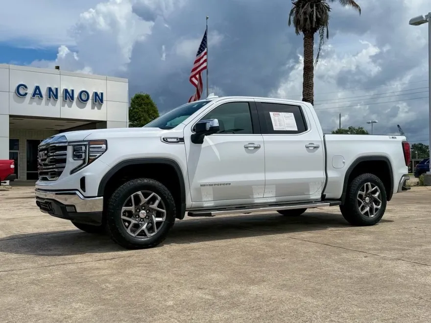 2024 Gmc Sierra 1500 SLT photo 1