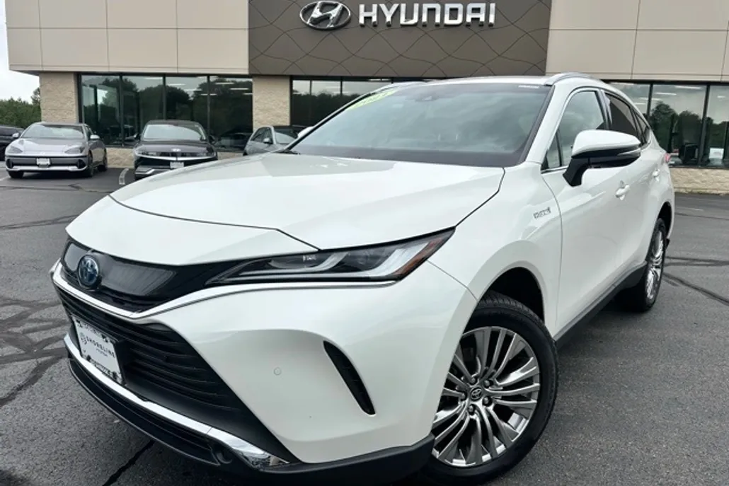 2021 Toyota Venza XLE photo 1