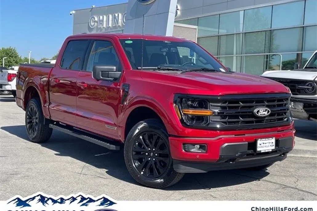2025 Ford F-150 XLT photo 1
