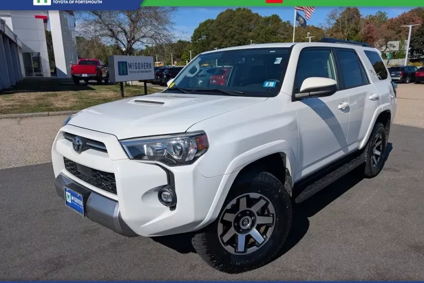2024 Toyota 4Runner TRD Off-Road photo 1