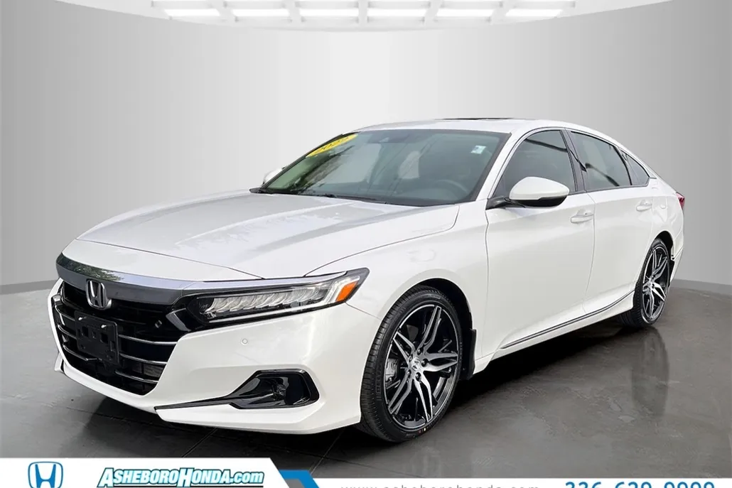 2022 Honda Accord Touring 2.0T photo 1