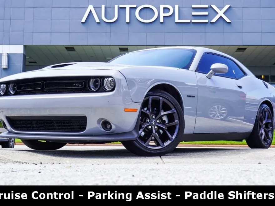 2021 Dodge Challenger R/T photo 1