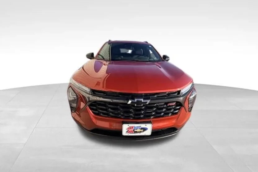 2024 Chevrolet Trax photo 1