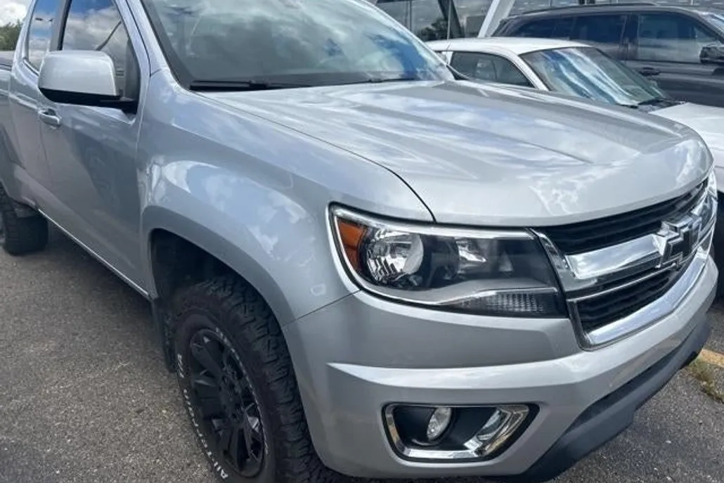 2018 Chevrolet Colorado LT photo 1