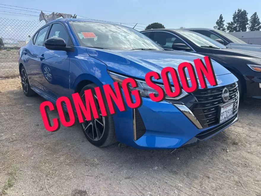2024 Nissan Sentra SR photo 1