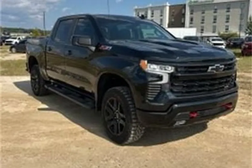 2025 Chevrolet Silverado 1500 LT Trail Boss photo 1