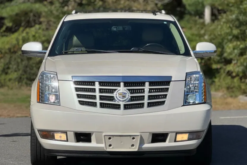 2012 Cadillac Escalade ESV Sport photo 1