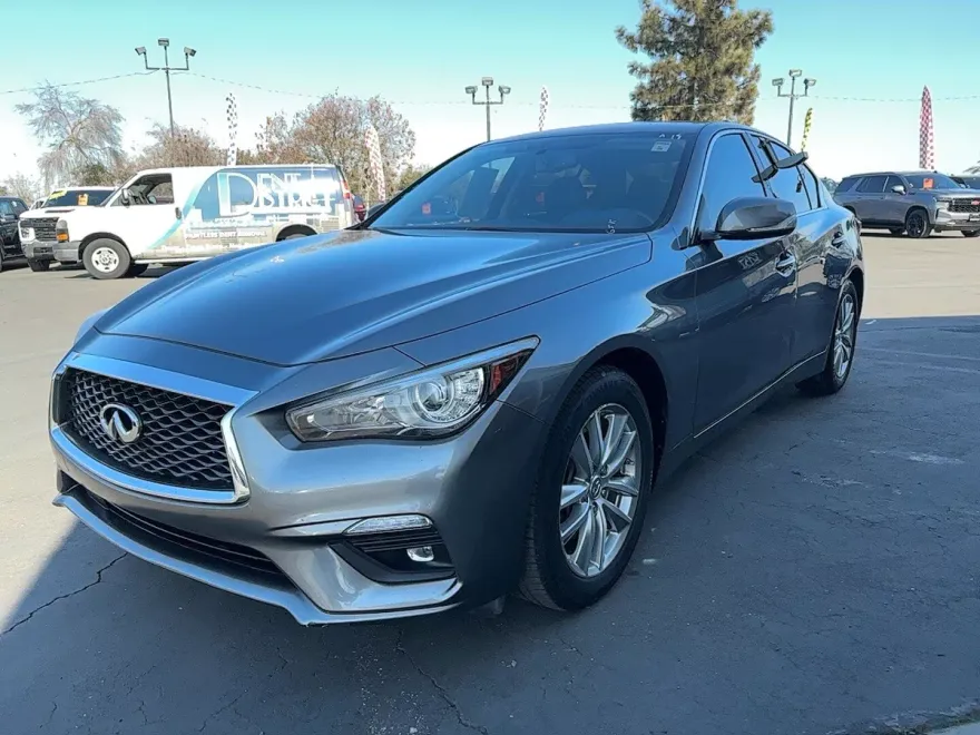 2019 Infiniti Q50 PURE photo 1