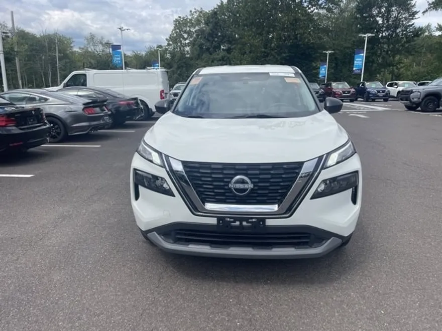 2022 Nissan Rogue S photo 1
