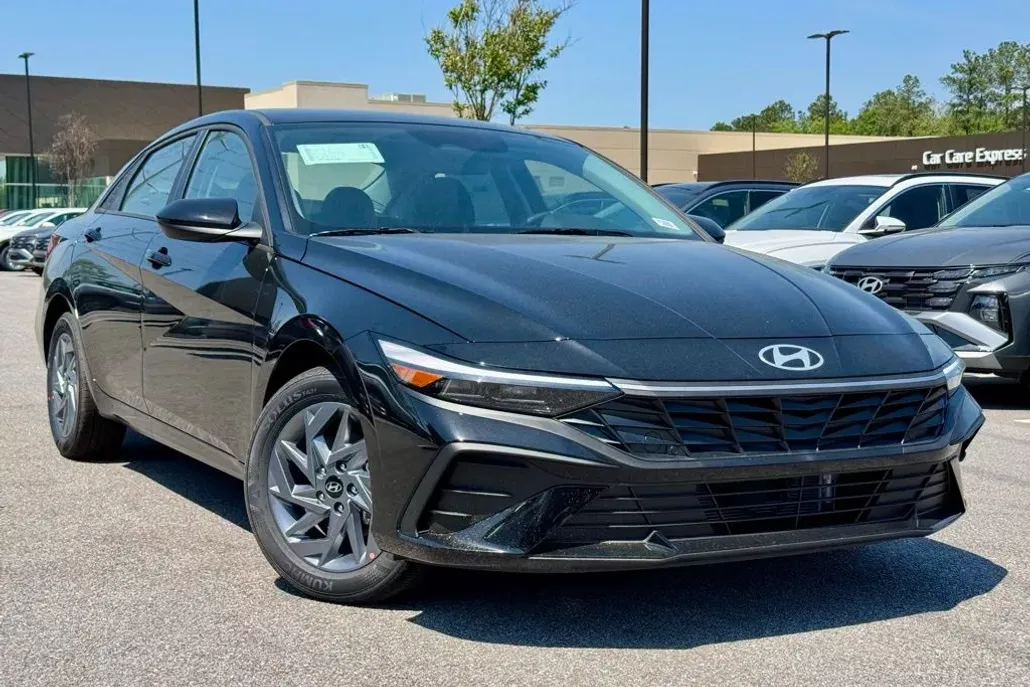 2025 Hyundai Elantra Hybrid Blue photo 1