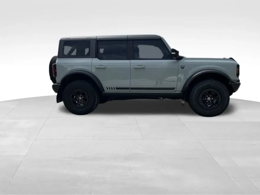 2021 Ford Bronco First Edition photo 1