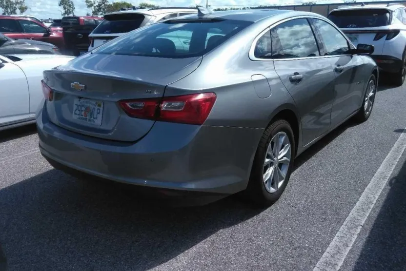 2024 Chevrolet Malibu 1LT photo 1
