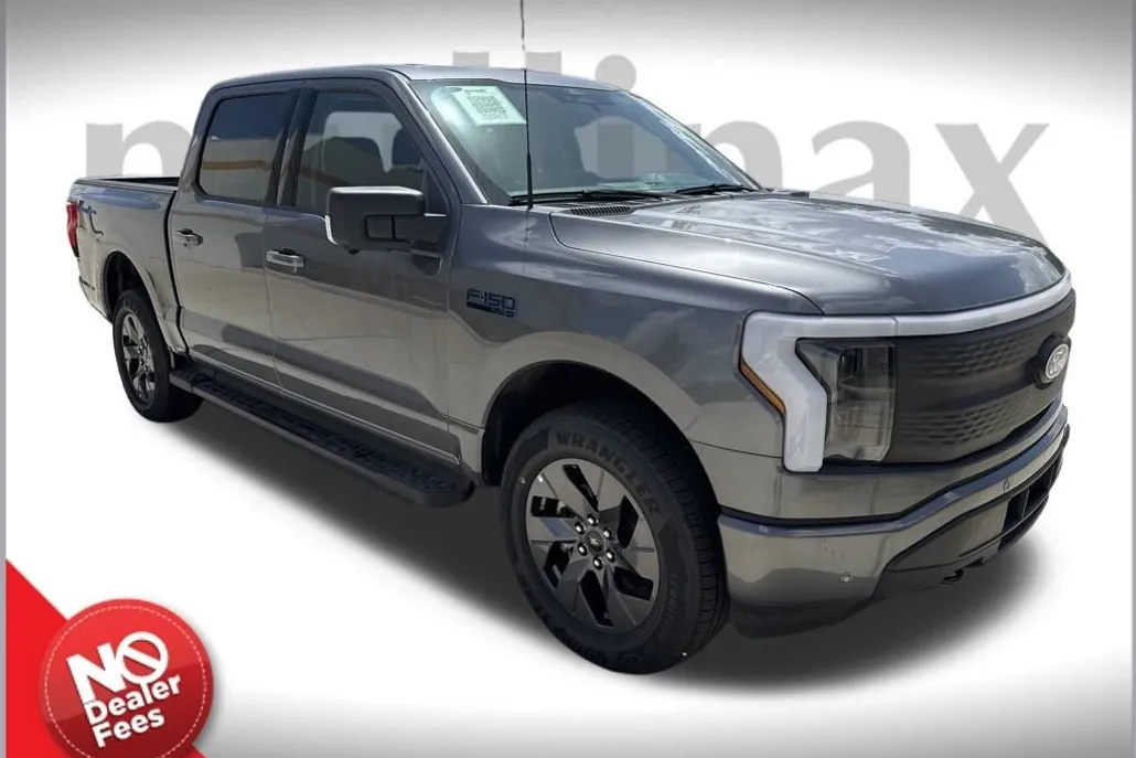 2025 Ford F-150 Lightning photo 1
