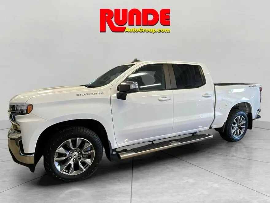 2019 Chevrolet Silverado 1500 LT photo 1