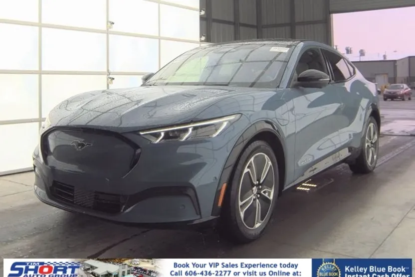 2023 Ford Mustang Mach-E Premium photo 1